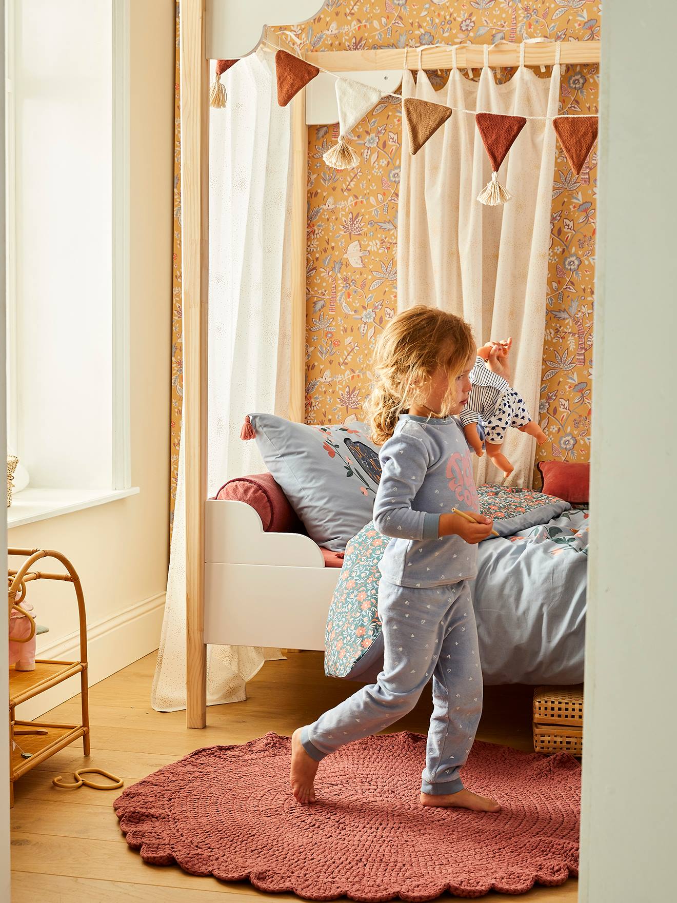 Vertbaudet Gehäkelter Kinderzimmer Teppich - altrosa