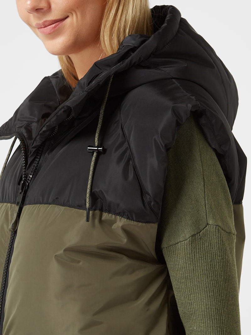 Steppweste mit Kapuze Modell 'Naja' in khaki