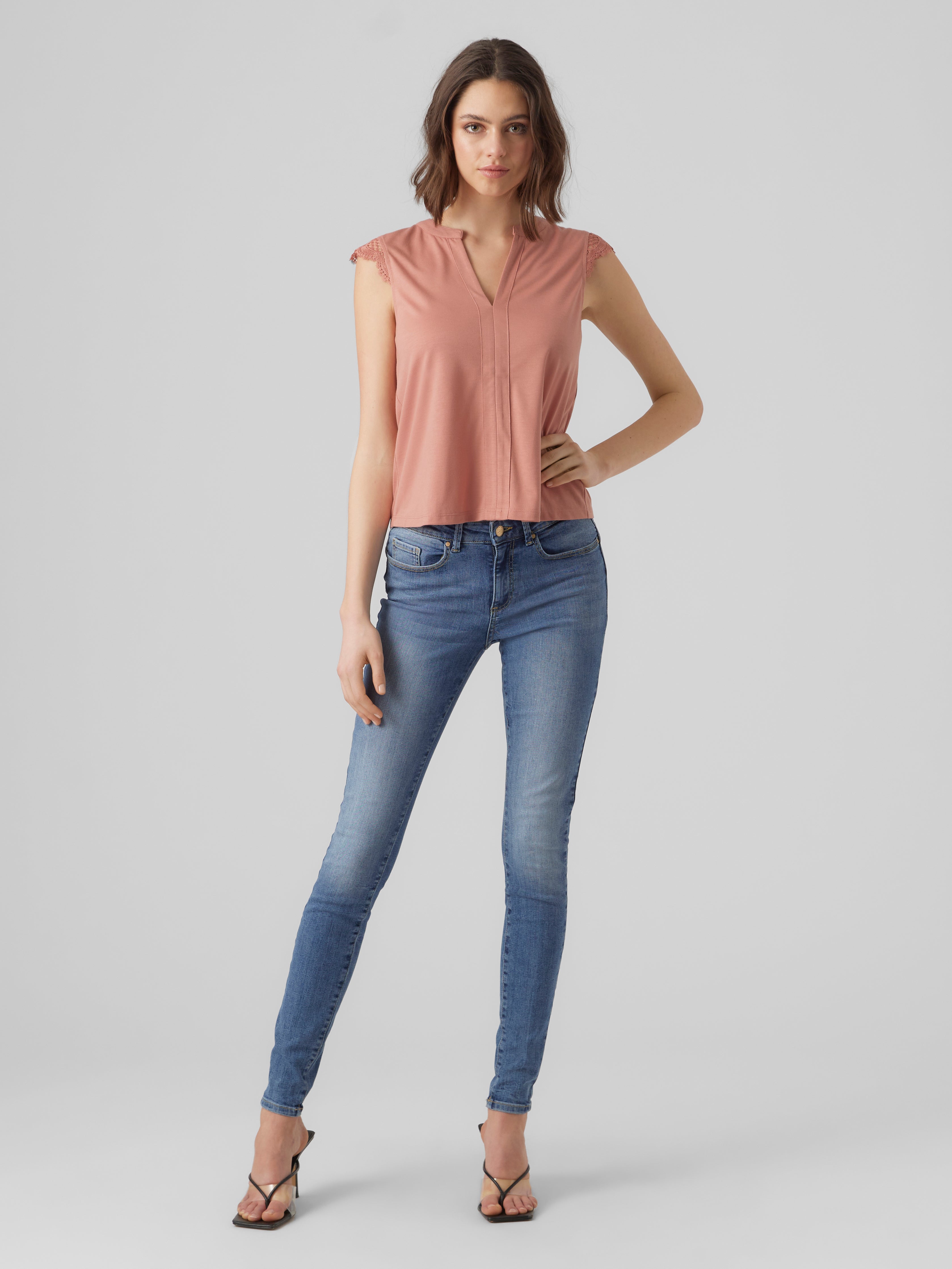 VMCARRIE Top