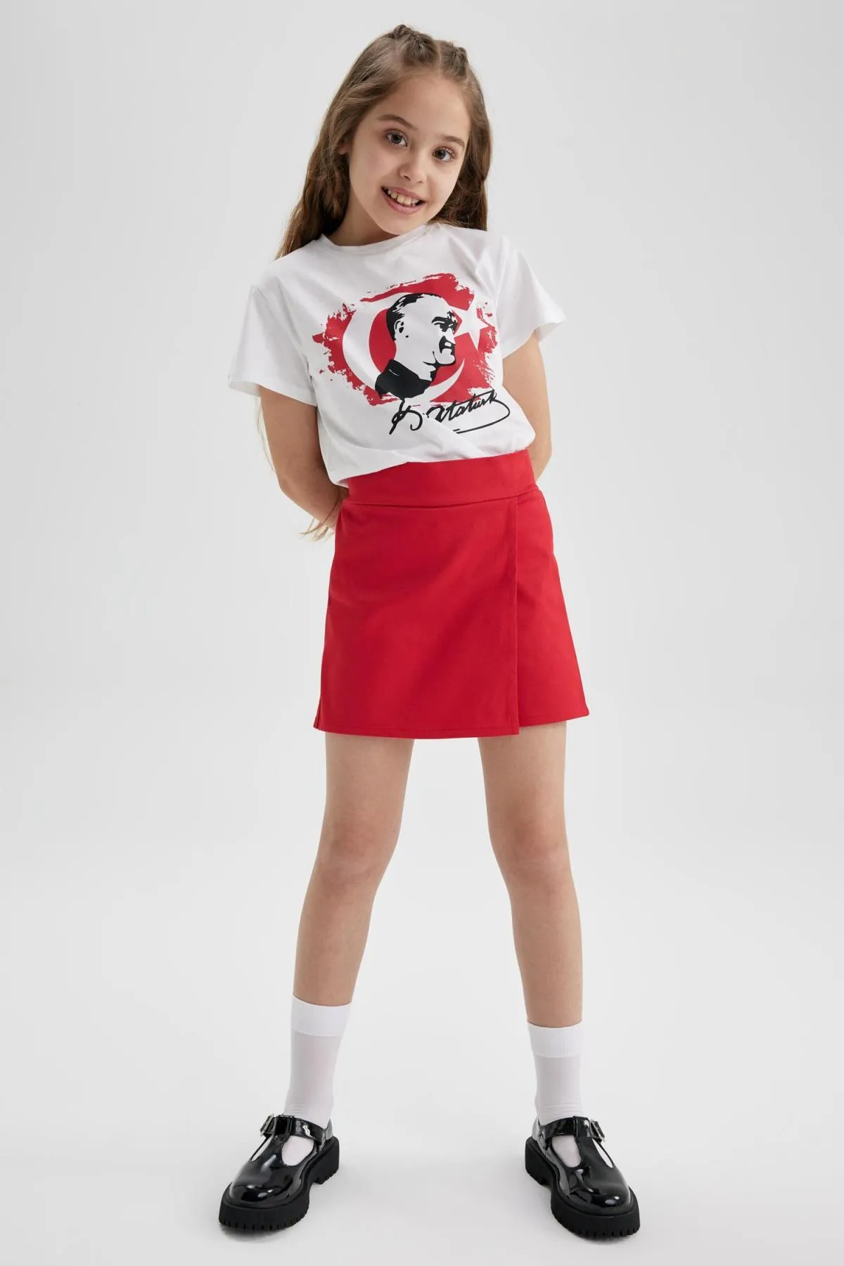 DeFacto  Kurzarm-T-Shirt mit Atatürk-Aufdruck für Mädchen Z7682a623sm