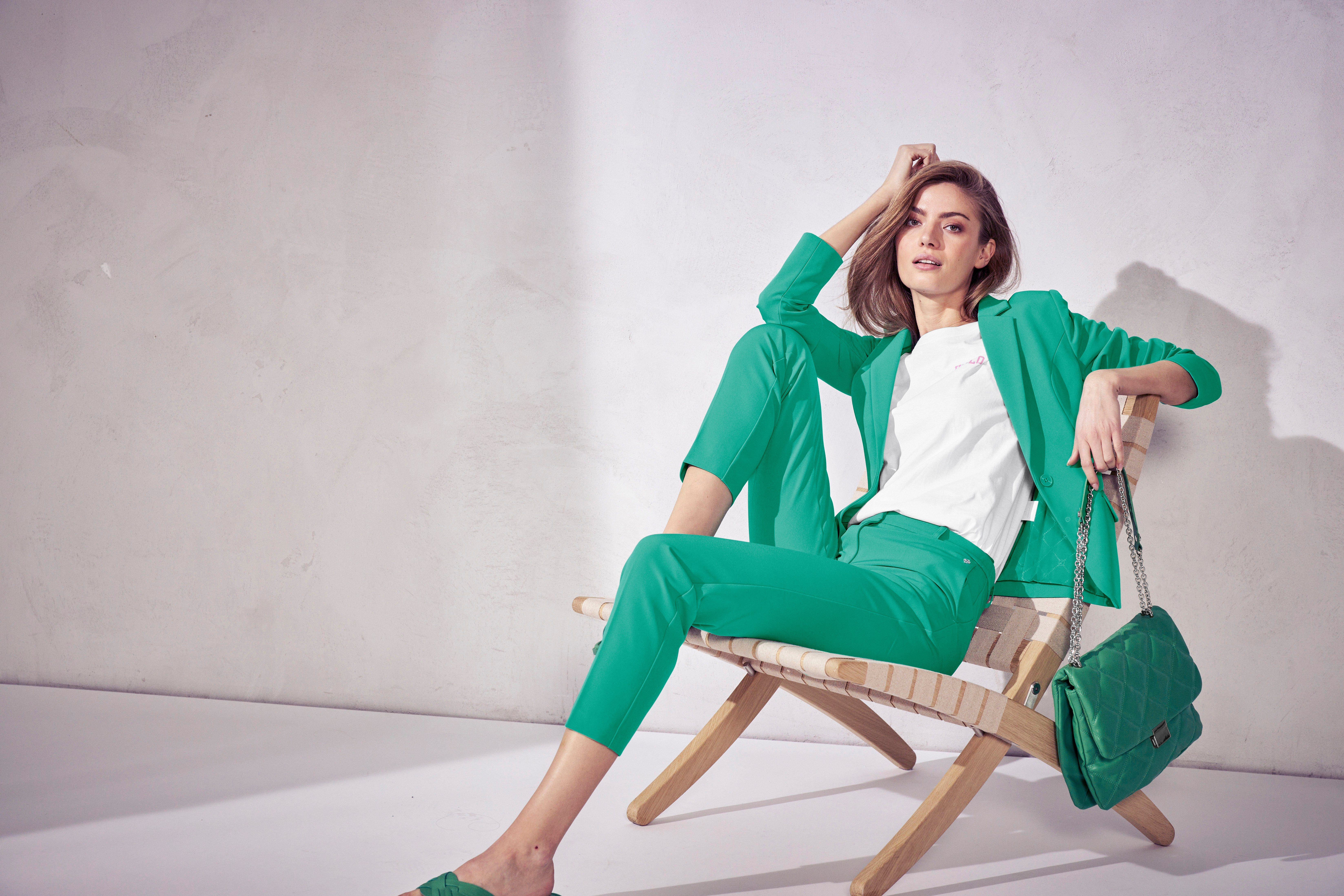 Tamaris Kurzblazer in Trendfarben