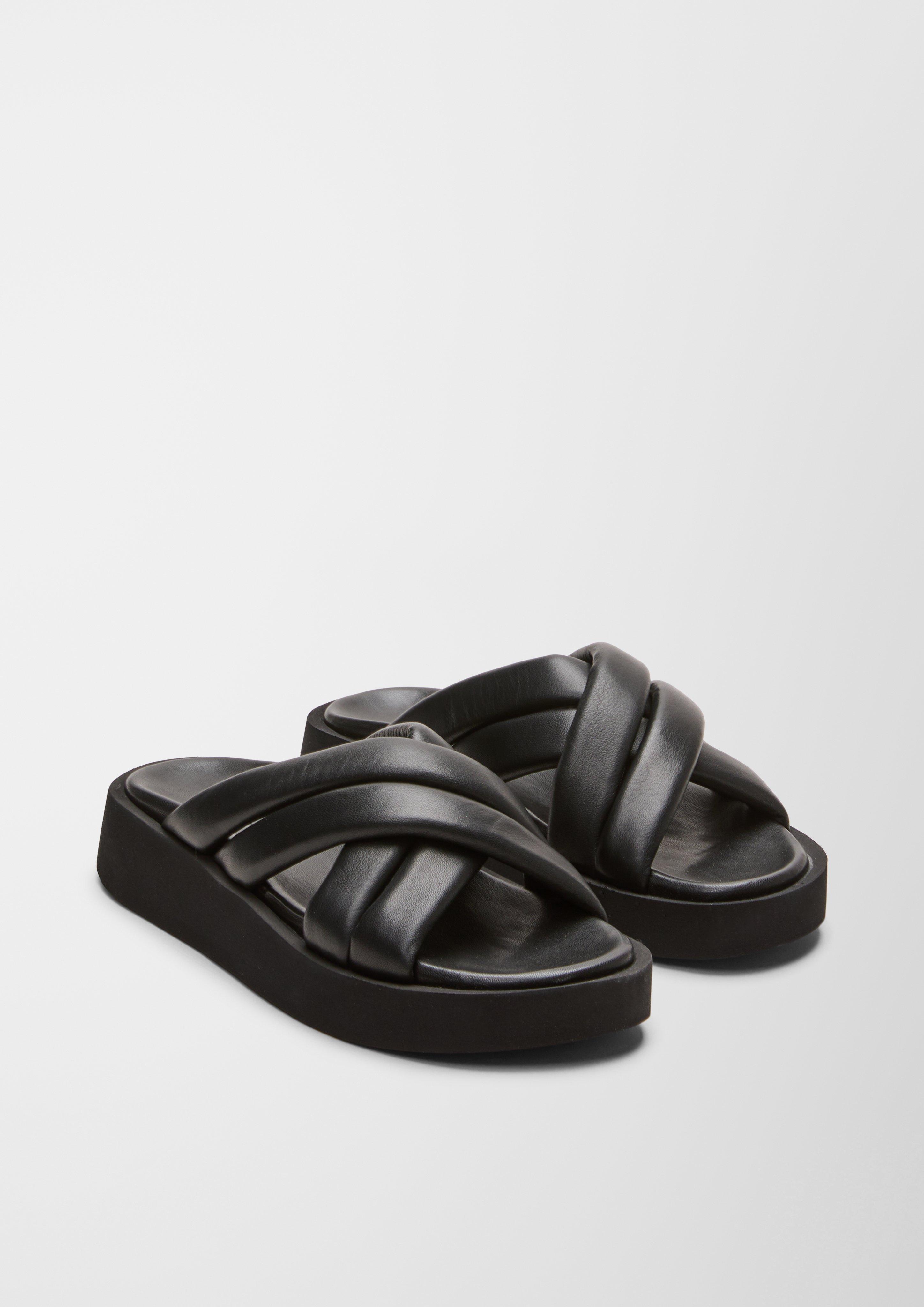 Pantoletten aus Leder  6007730-001