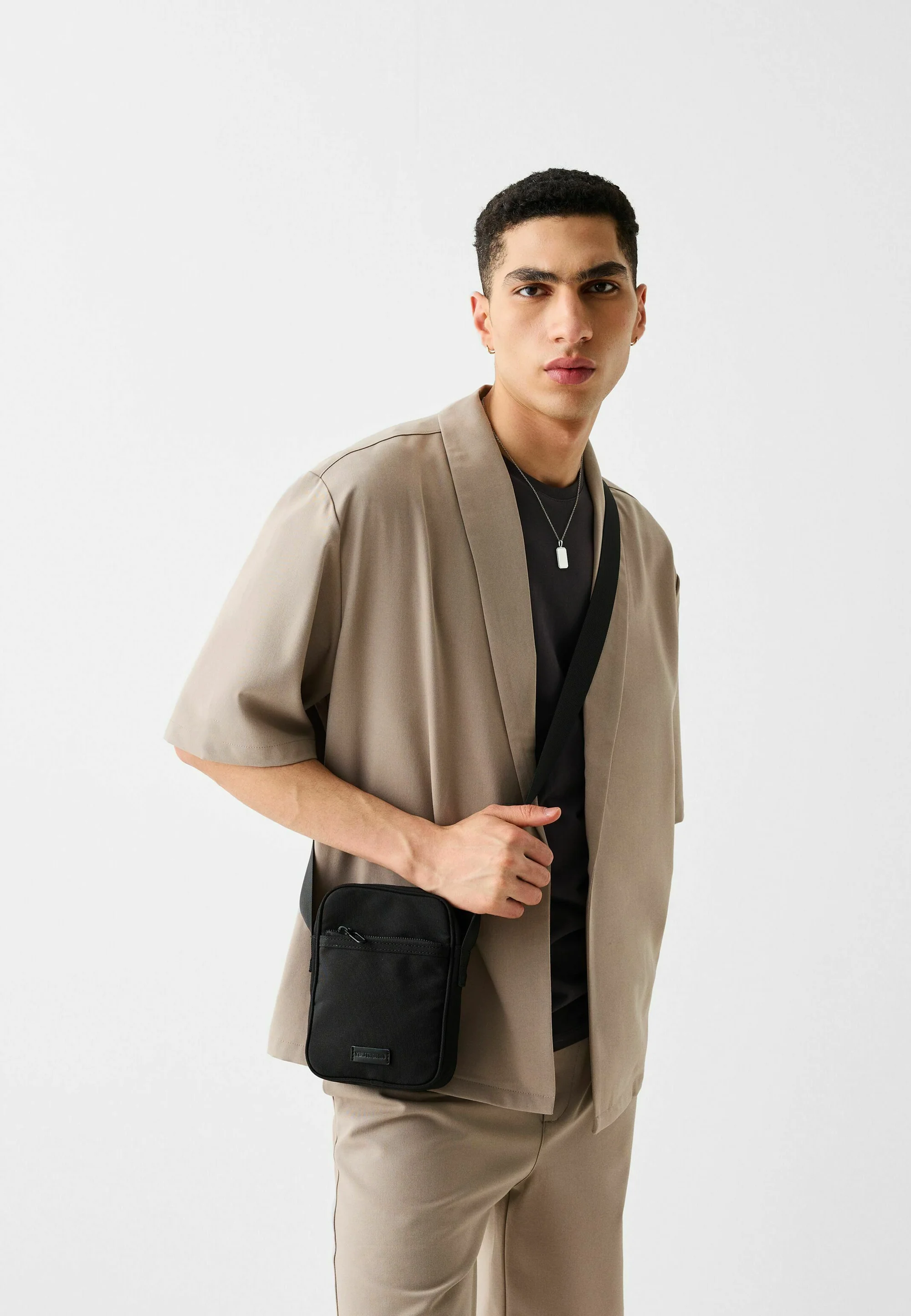 Bershka TÉCNICO - Bolso de hombro