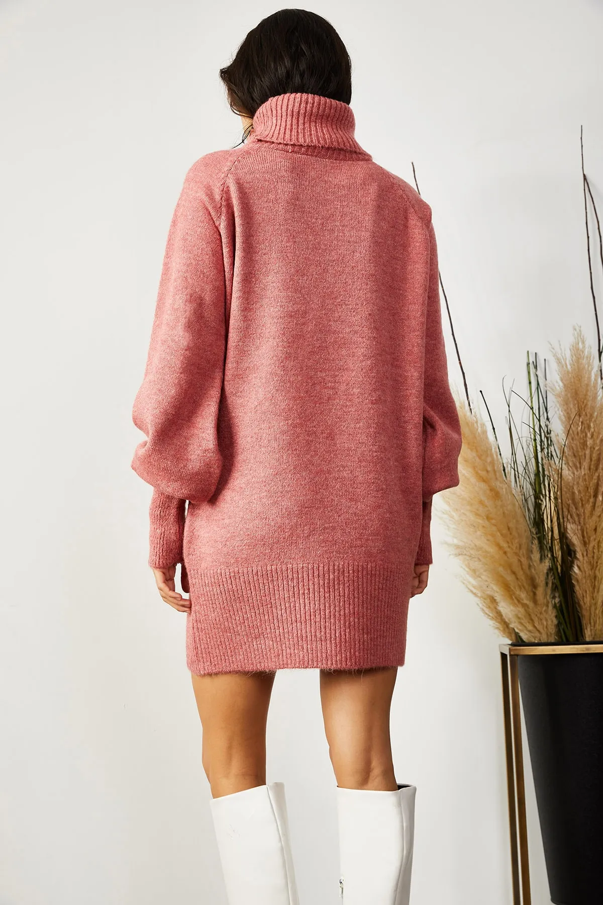Olalook  Loses Strickkleid mit Rollkragen und Ballonärmeln in Dusty Rose für Damen ELB-19000867