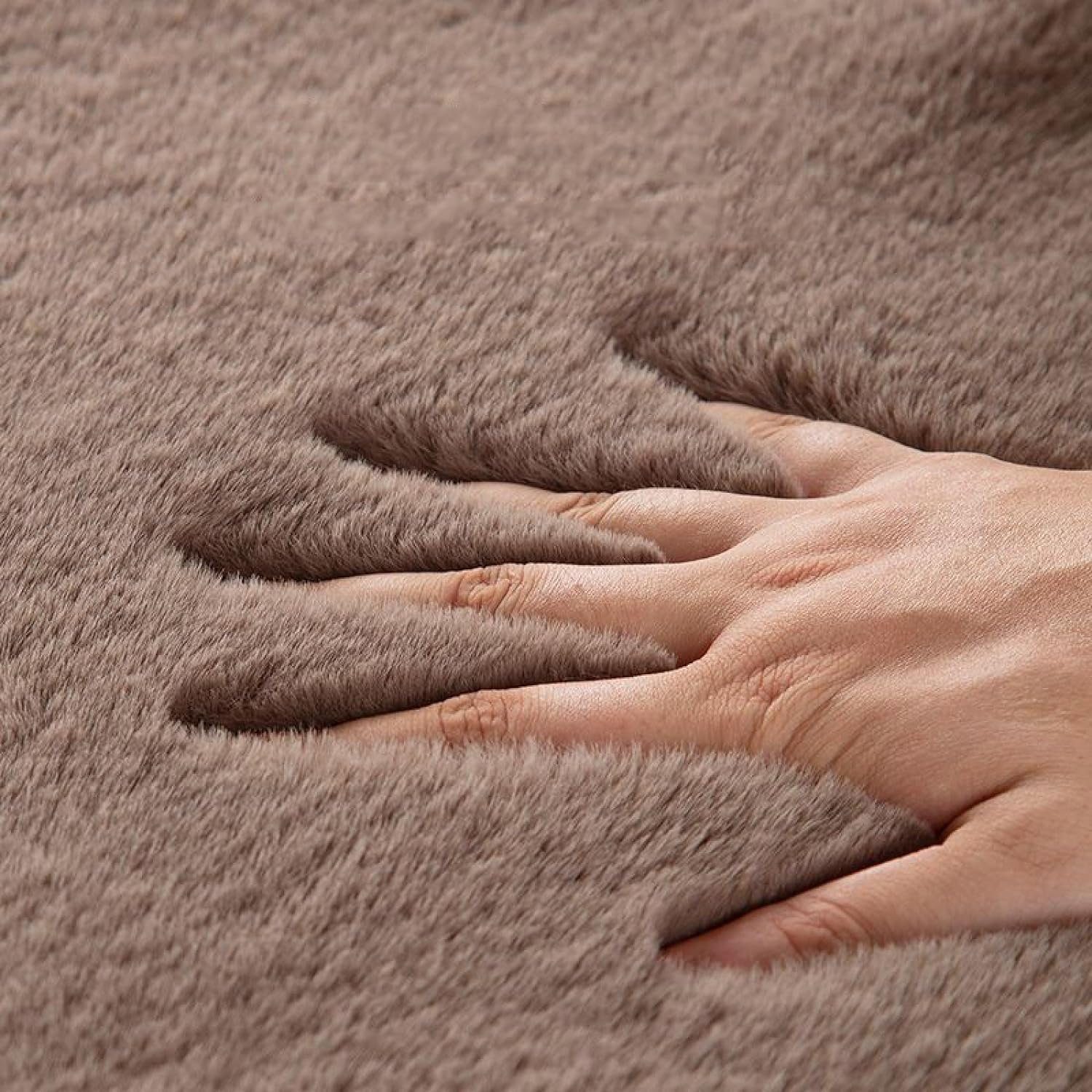SCOHOME Stuhlkissen Kunstpelz Sitzkissen mit abnehmbarem Bezug Ultra weiche, Flauschige Plüsch Stuhlkissen rutschfeste Komfort Sitzkissen