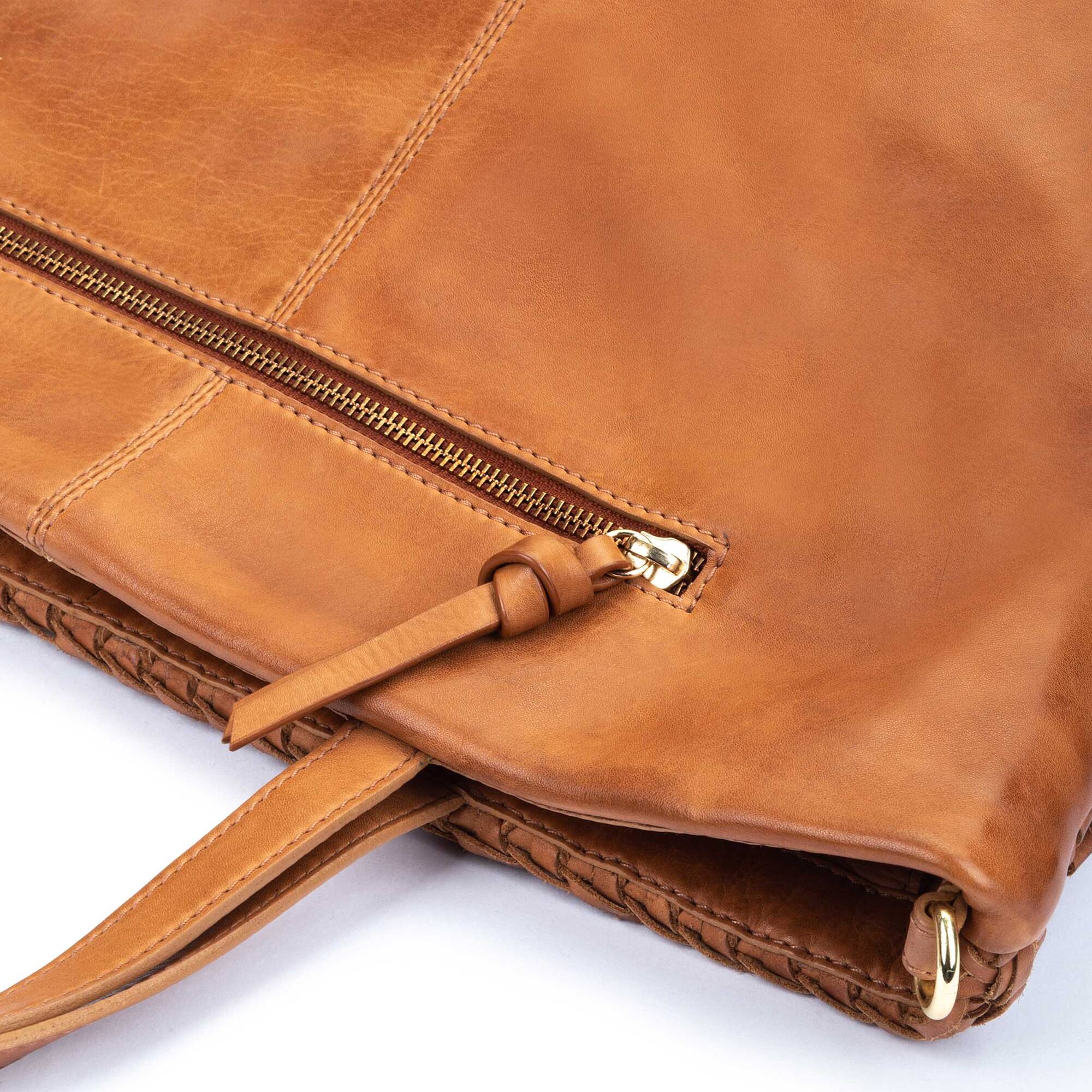 Damska torba typu tote z plecionej skóry - BRANDY