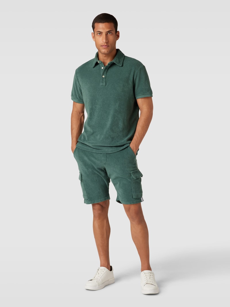 Shorts mit Cargotaschen in olivgrün