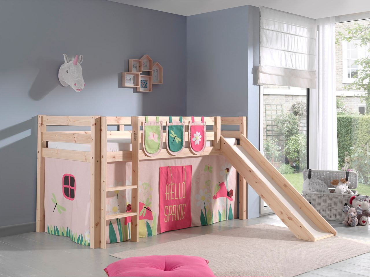 VIPACK Spielbett Pino inkl. Rutsche mit Textilset Vorhang und 3 Taschen 