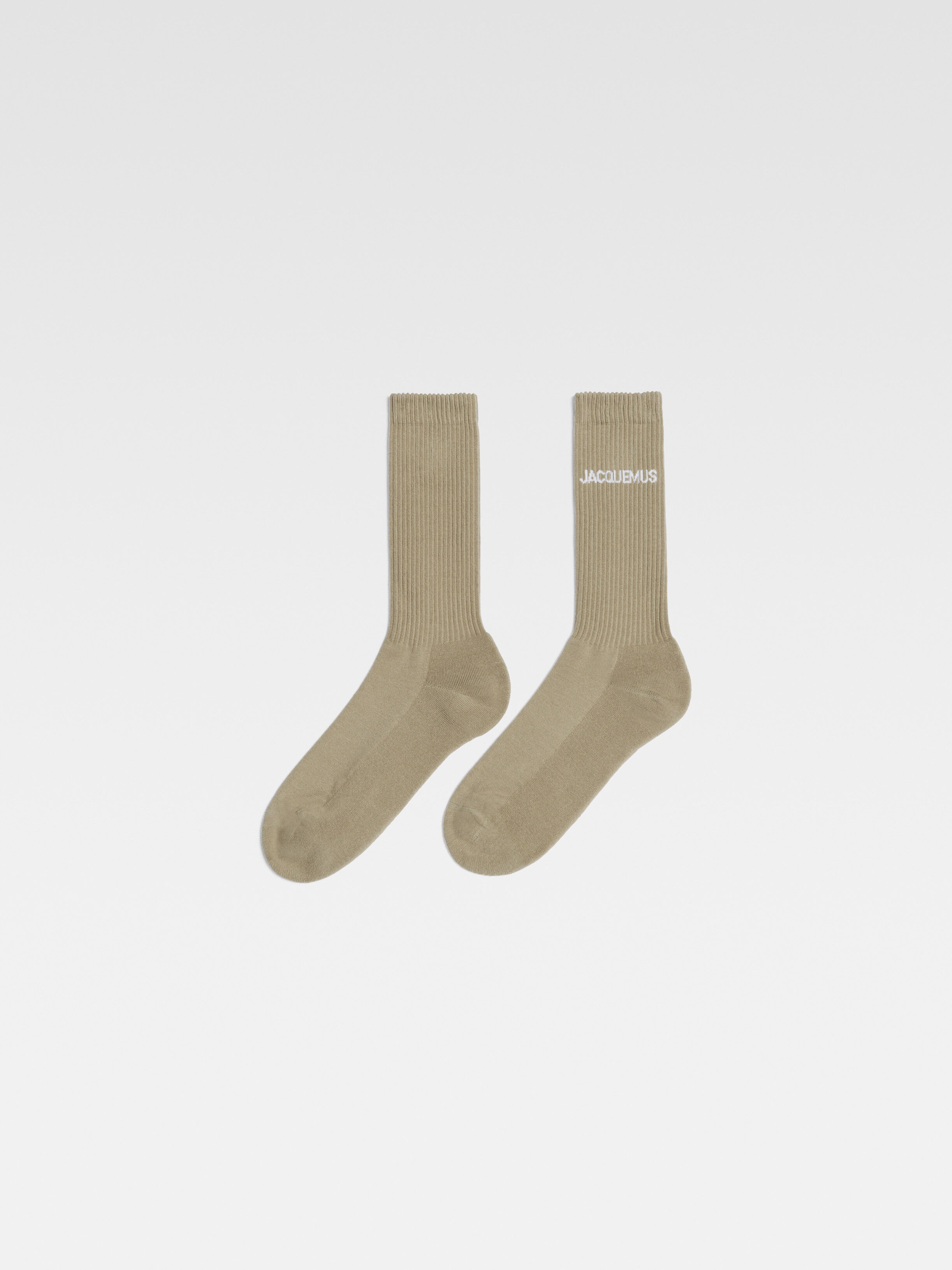 Les chaussettes Jacquemus