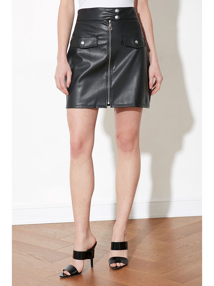trendyol Rock in Schwarz günstig kaufen