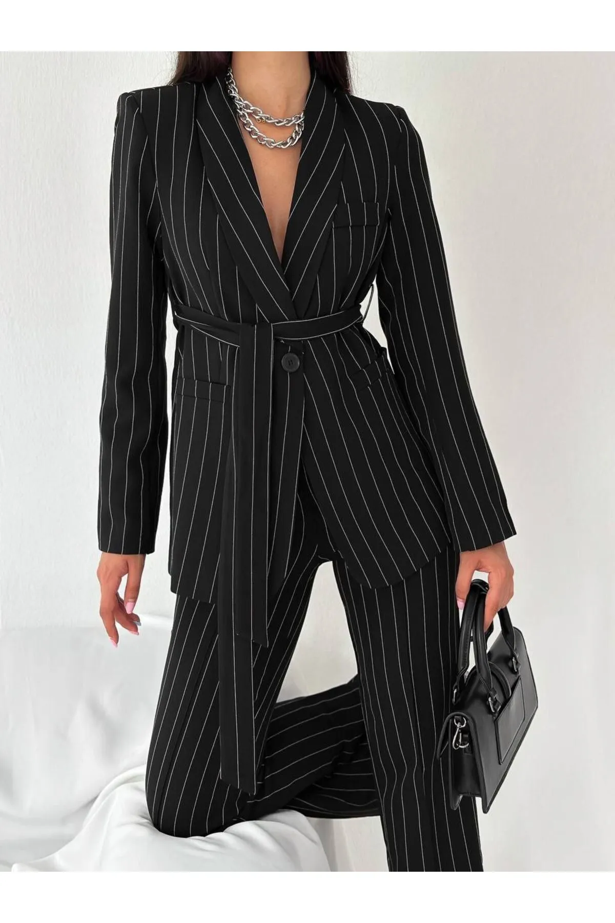 ZF BUTİK  Anzug aus Jacke und Hose mit Gürtel und Streifen