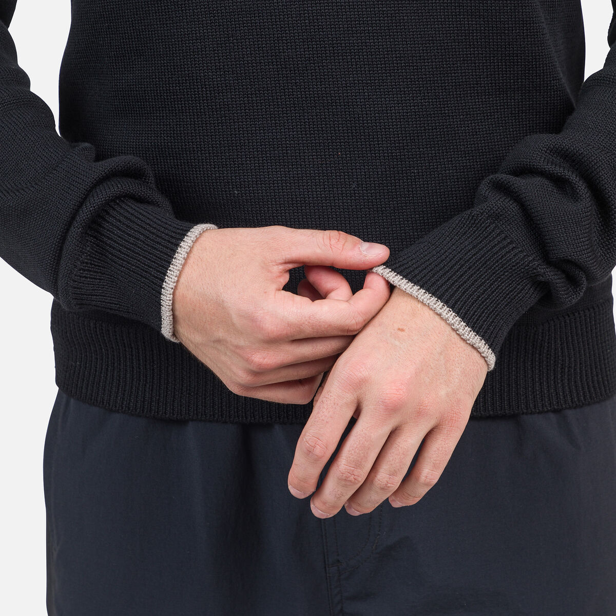 Herrenstrickpullover mit halbem Reißverschluss