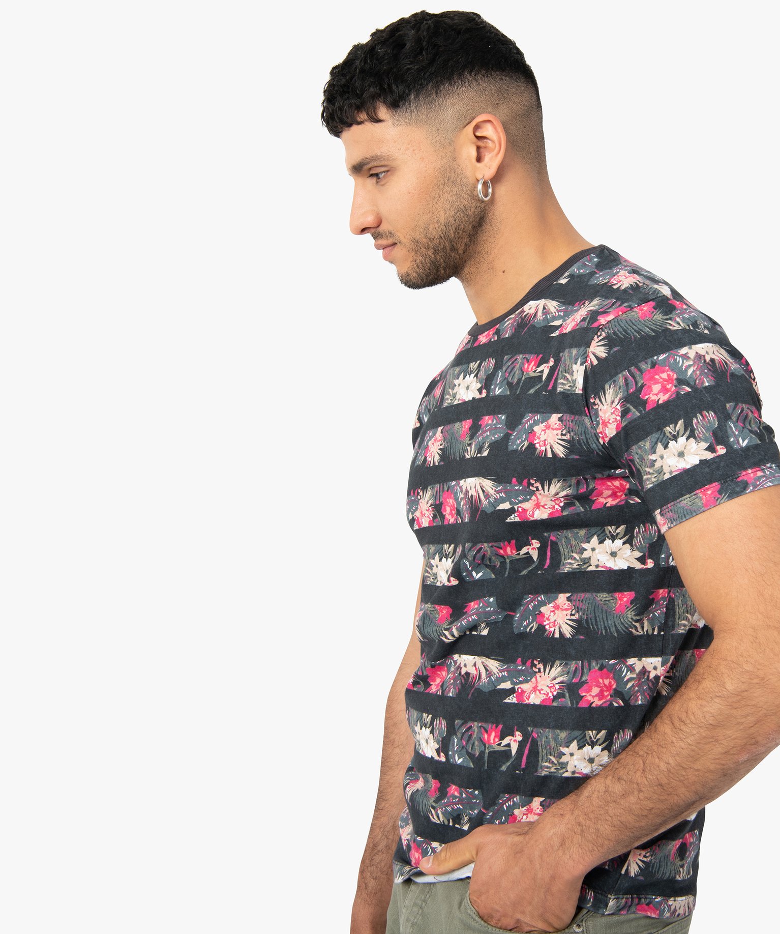 Tee-shirt homme à manches courtes avec motifs exotiques noir | GEMO