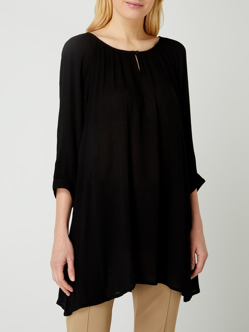 Blusenshirt aus Viskose in Crinkle-Optik in schwarz