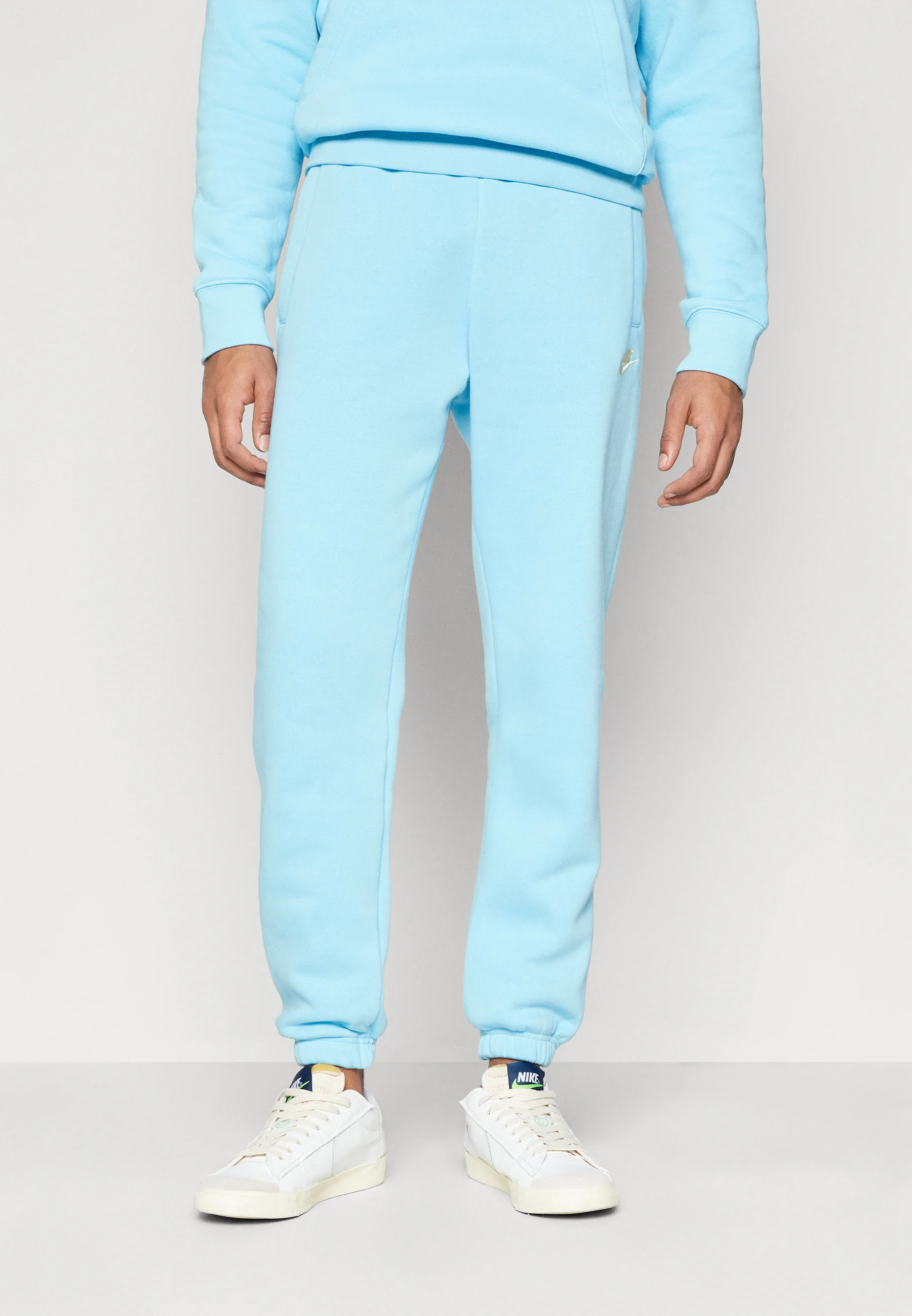 Nike Sportswear CLUB PANT - Pantalones deportivos