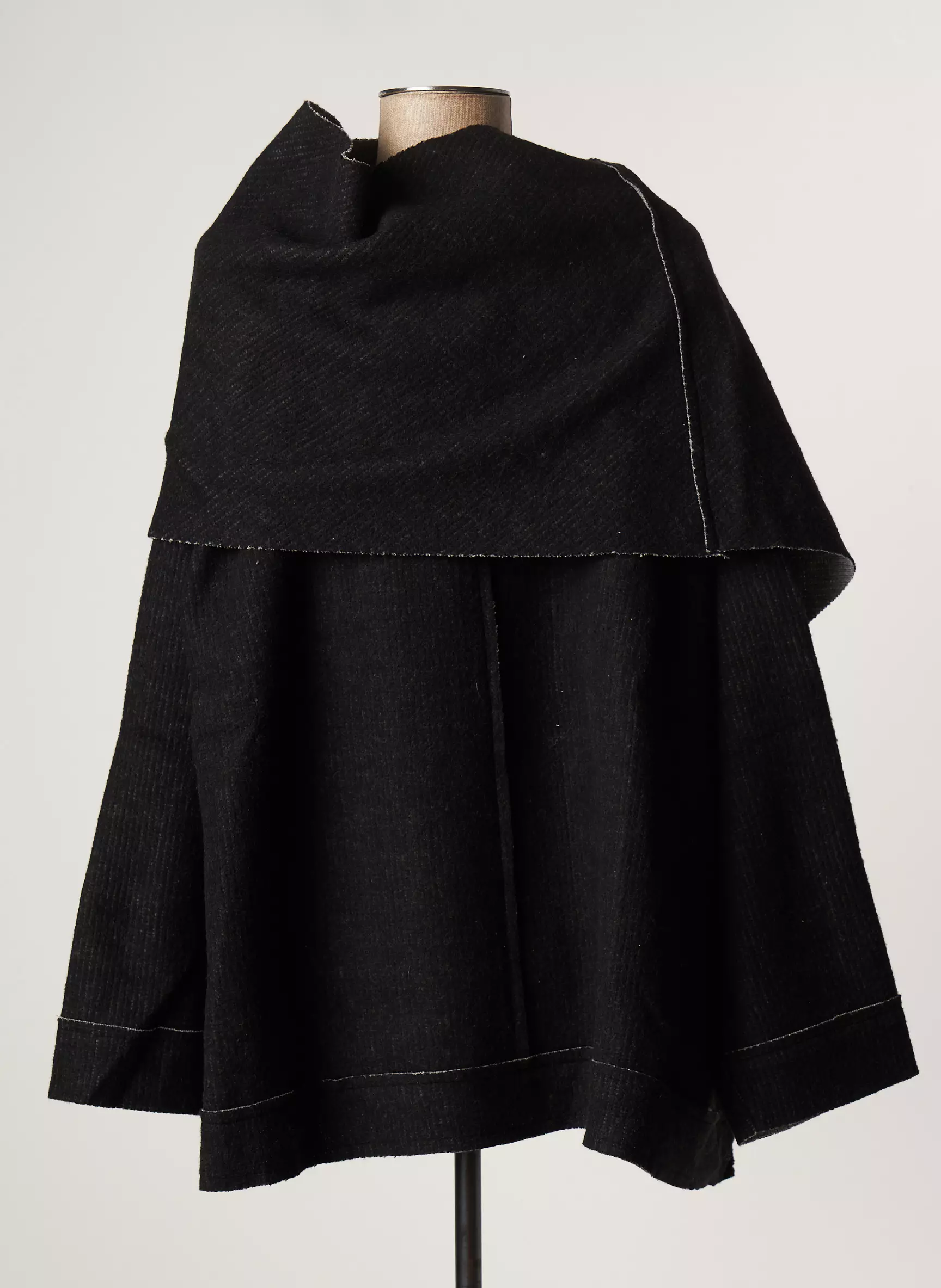 Luukaa Ponchos Femme couleur noir