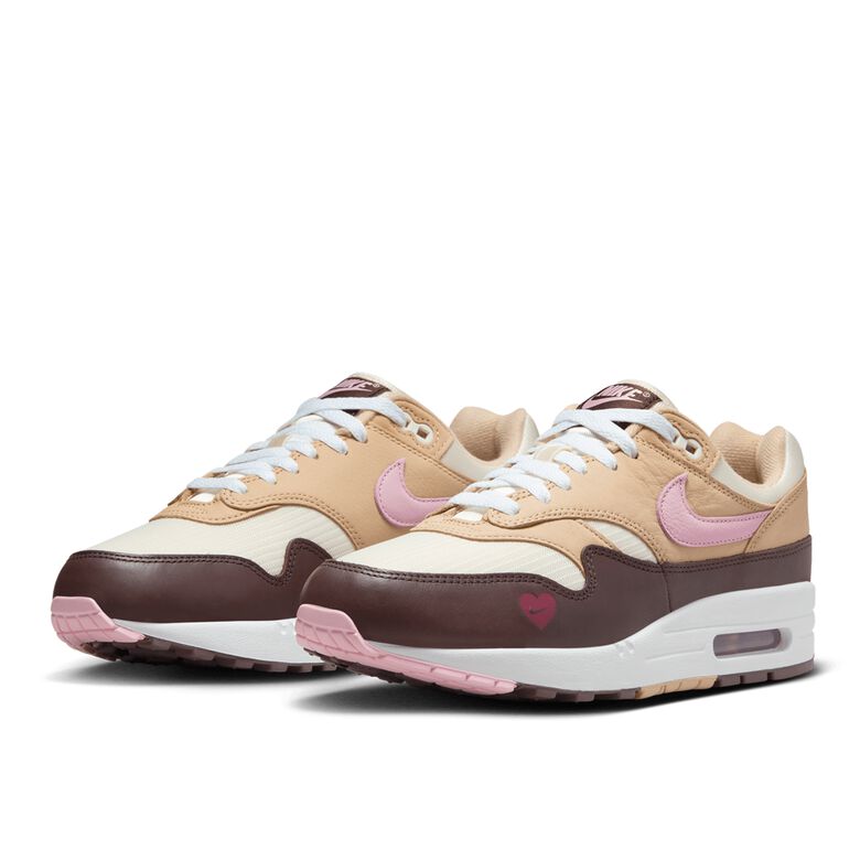 NIKE Air Max 1 