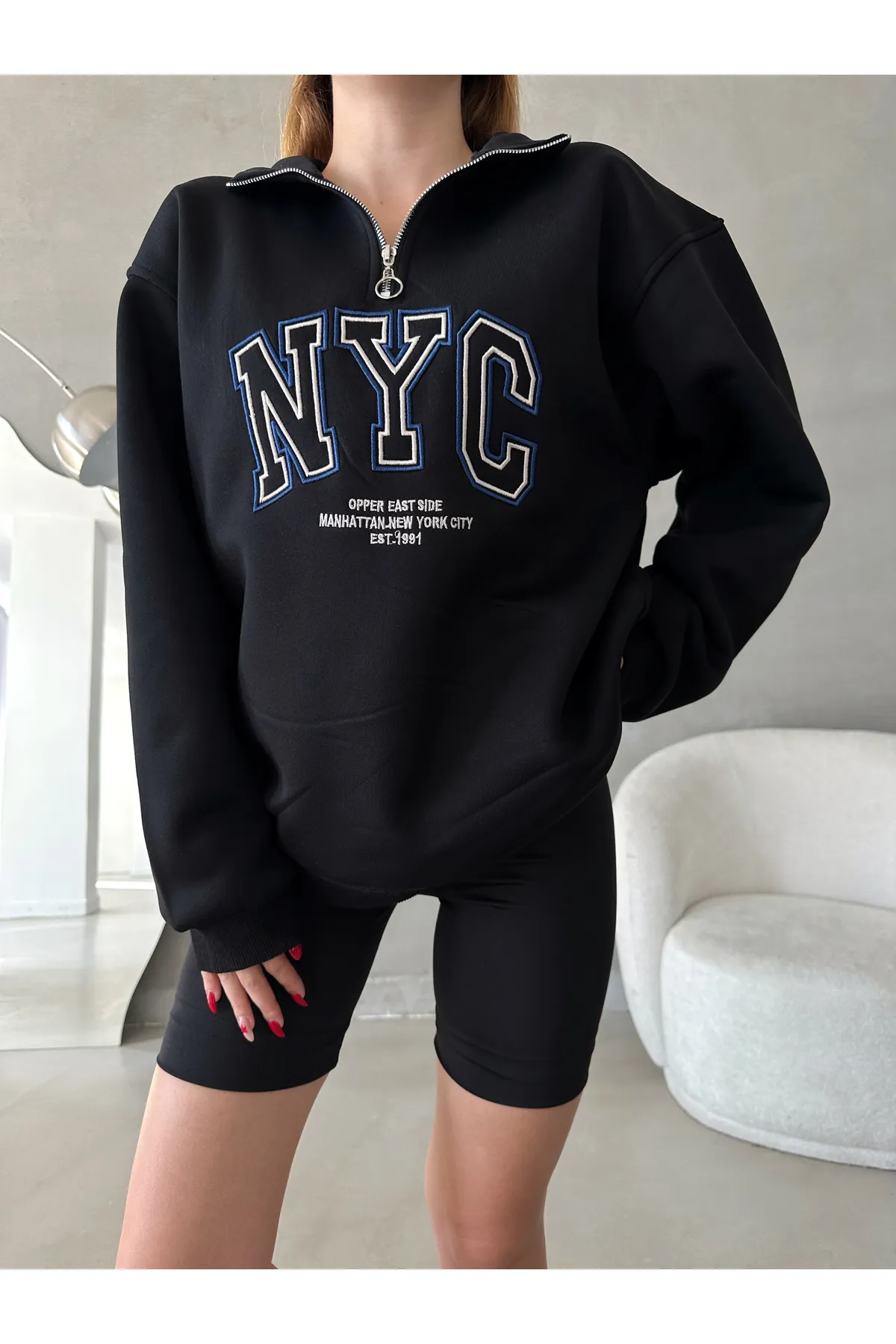 IŞILDA FASHION  Sweatshirt - Schwarz - Regular Fit