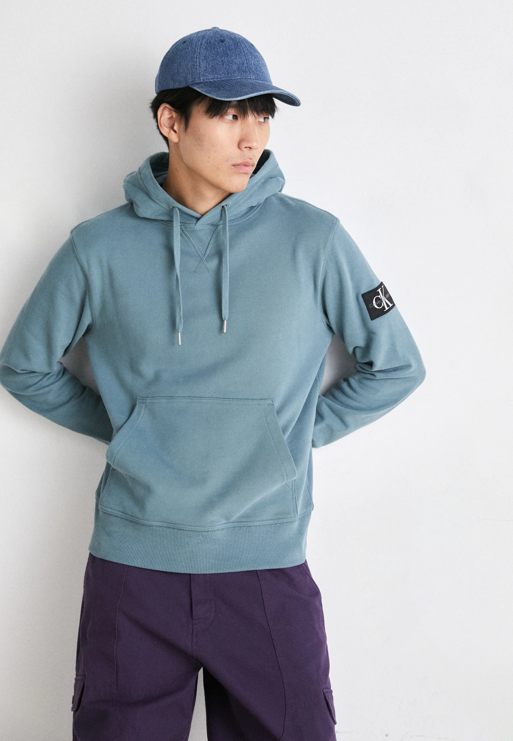 Sudadera con capucha y logo de Calvin Klein Jeans