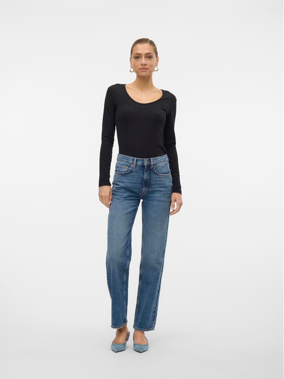VMVALERIE Mid Rise Locker geschnitten Jeans