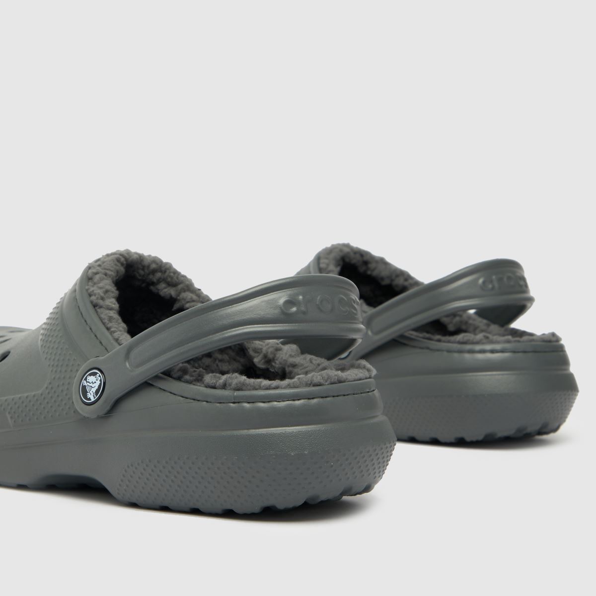 Crocs klasszikus bélelt klumpa szandál szürke színben