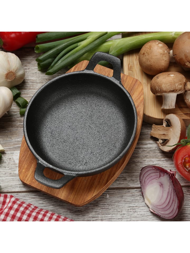GAUMENKICK Servierpfanne mit Holzuntersetzer in schwarz - D: 12cm günstig kaufen onesize