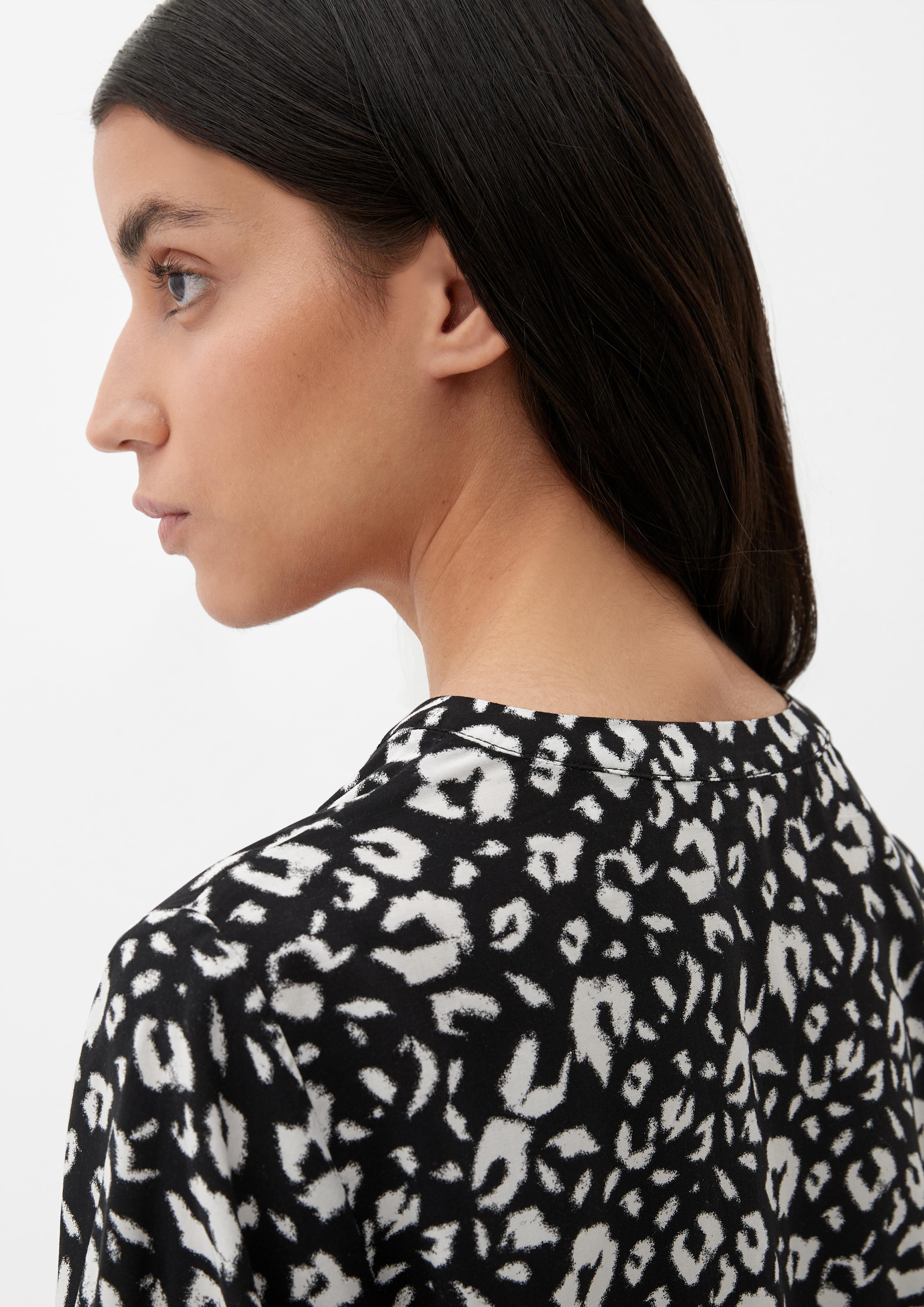Viskosebluse mit Tunika-Ausschnitt  2132607-99A6