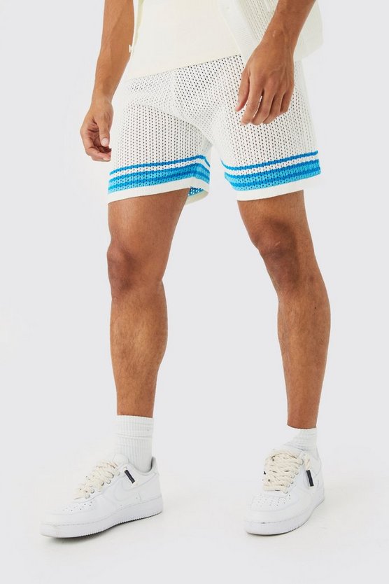 Lockere Shorts mit Naht-Detail