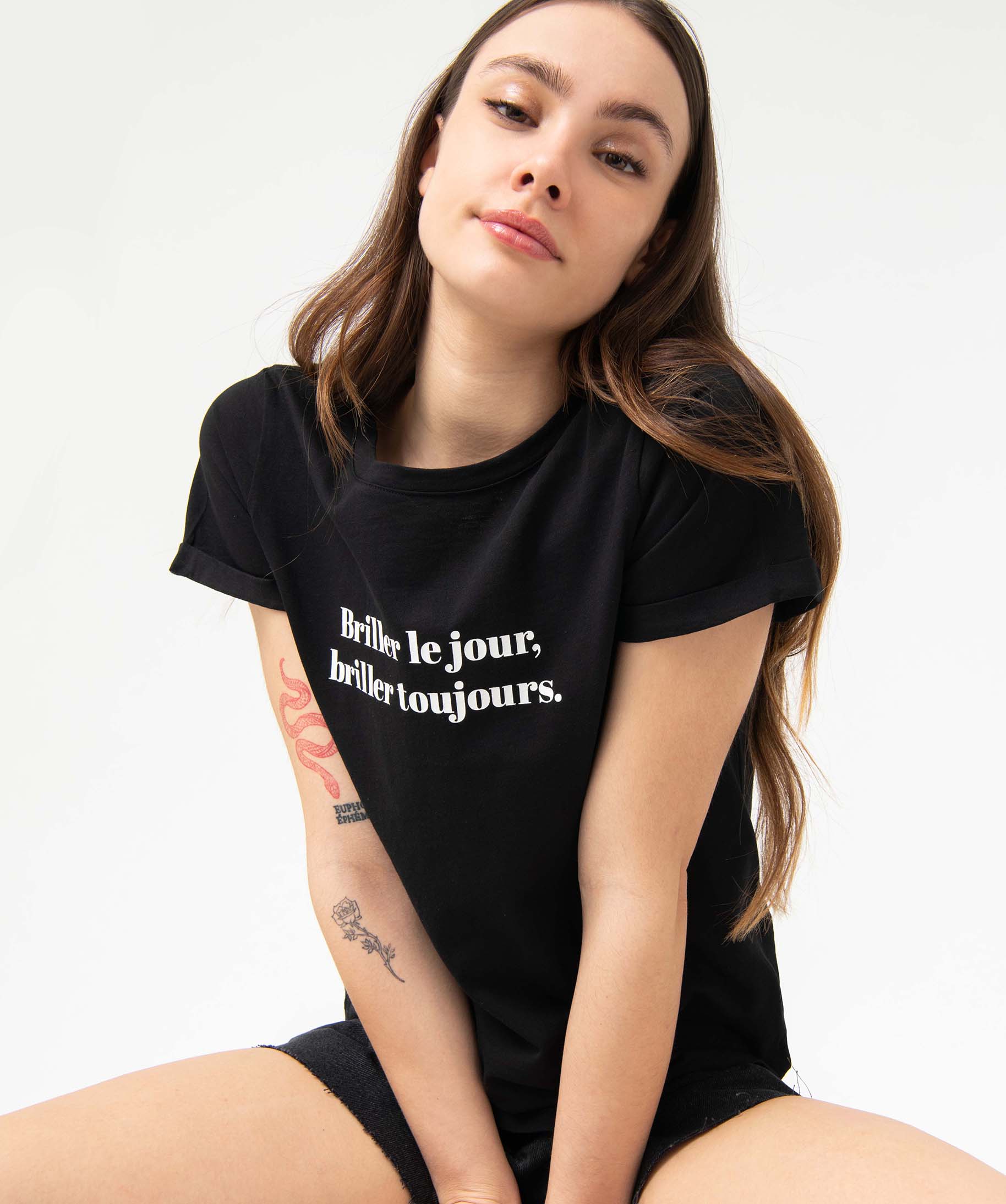 Tee-shirt femme à manches courtes avec message noir | GEMO