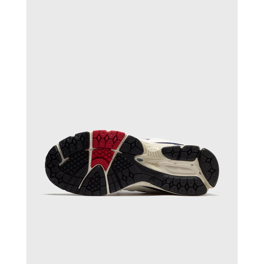 New Balance 2002R M2002RVE / weiss