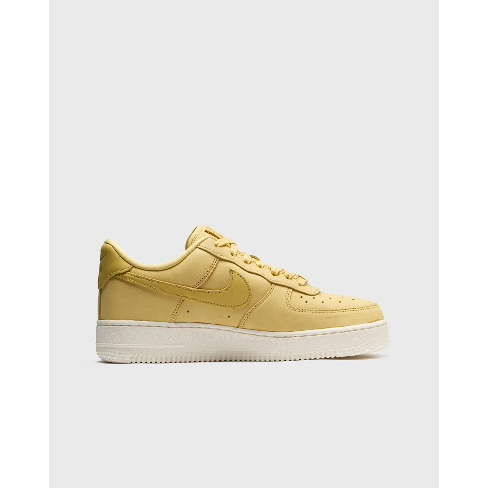 Nike Air Force 1 Premium DR9503-700 / gelb