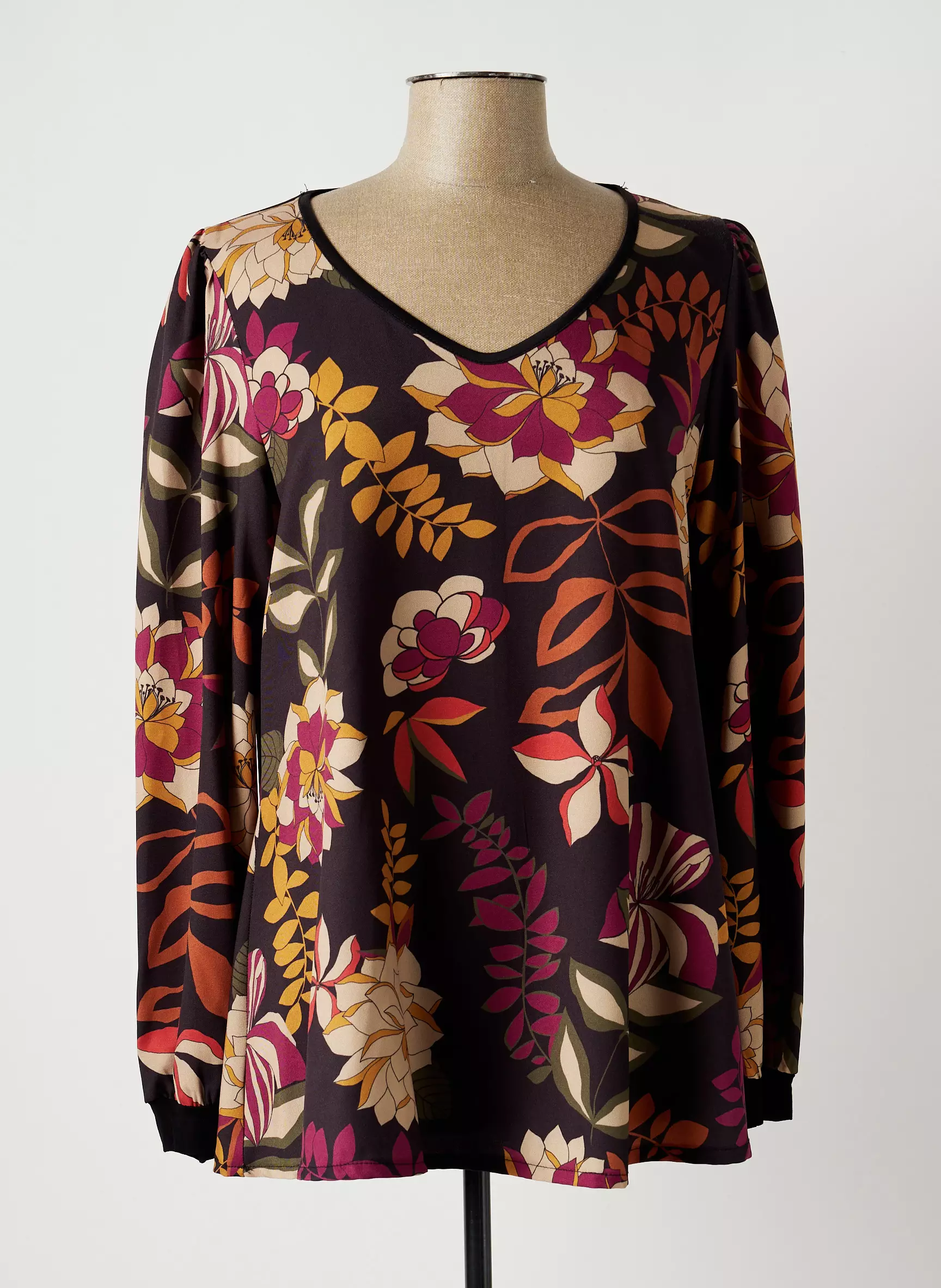 An Ii Vito Tshirts Femme couleur marron