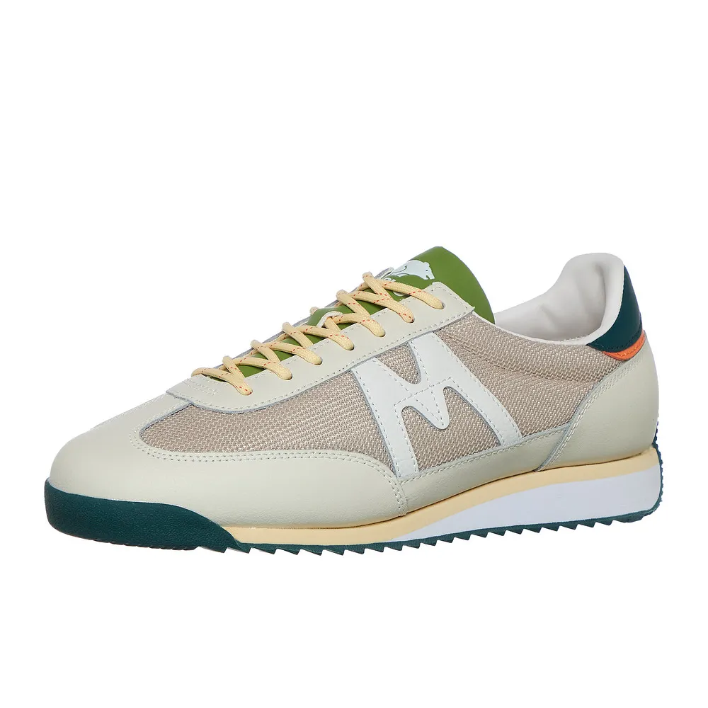 Karhu Mestari F805067 / weiss
