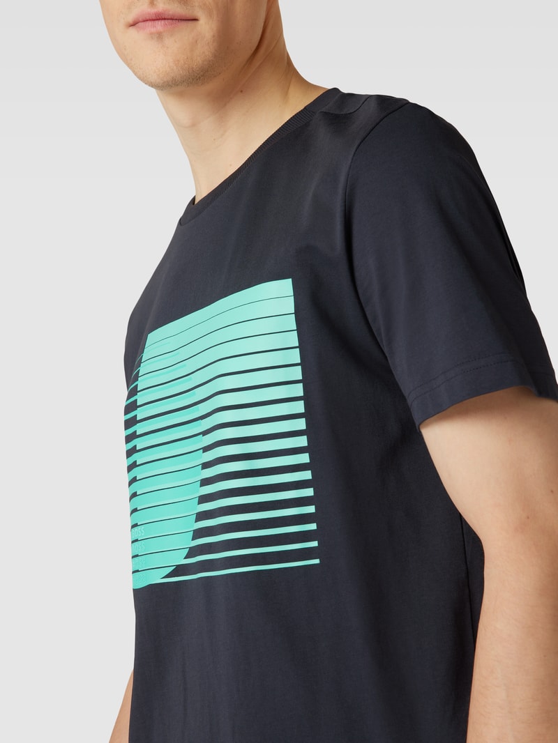 T-Shirt mit Motiv-Print Modell 'Tee 6' in marineblau