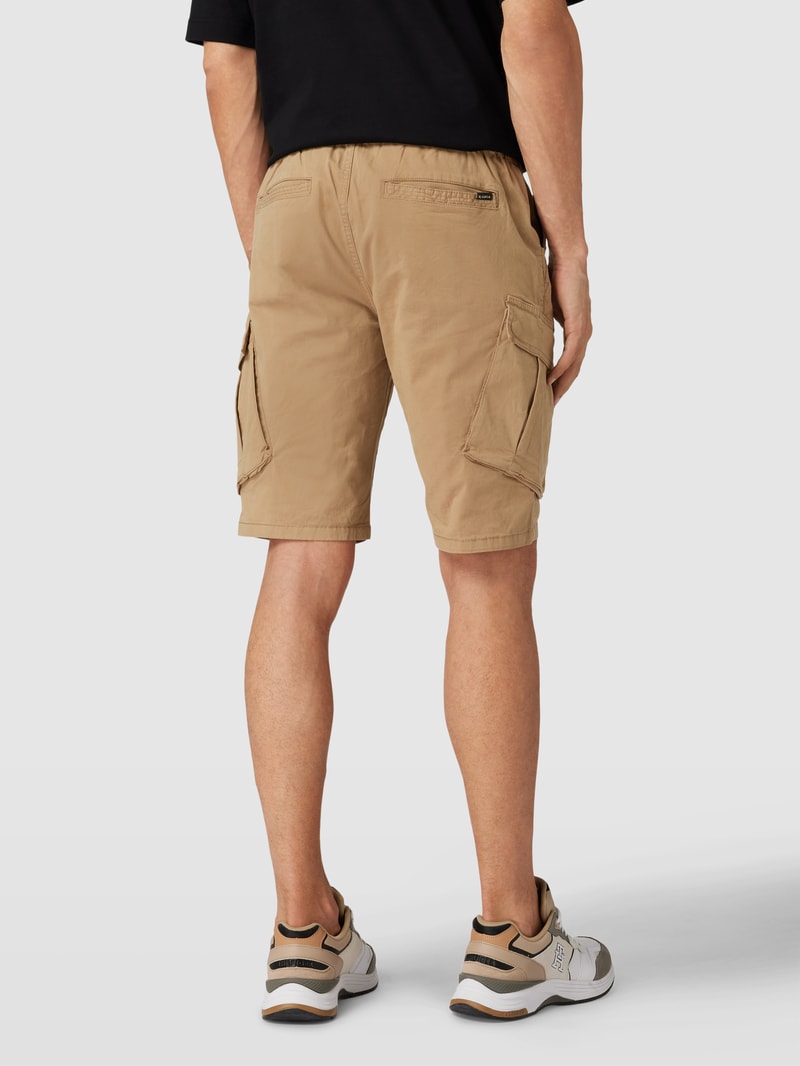 Cargoshorts mit Gesäßtaschen in beige