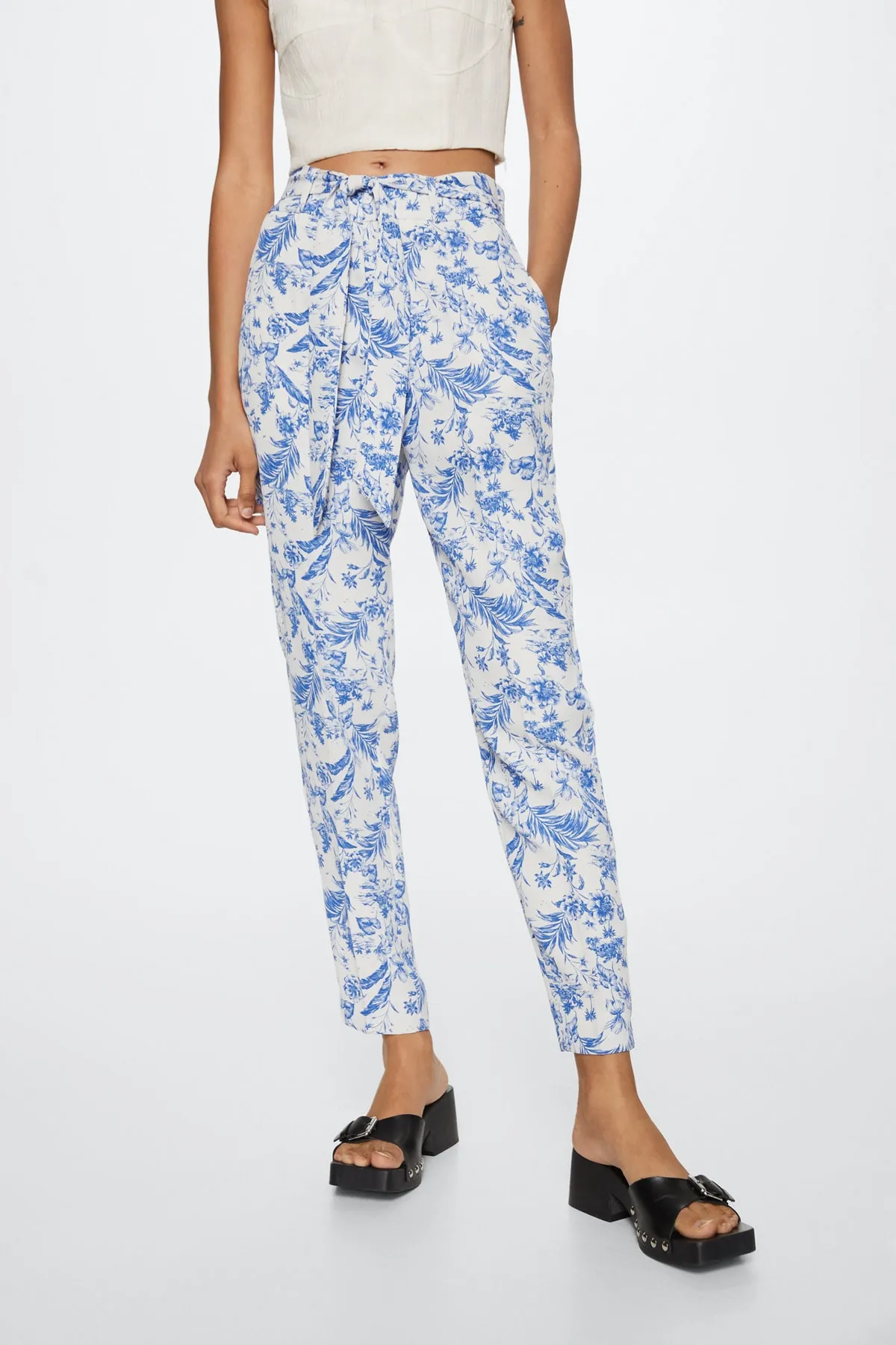 MANGO  Weiße Damenhose 27019202