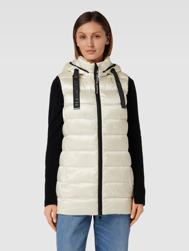 Daunenweste mit Label-Details in offwhite