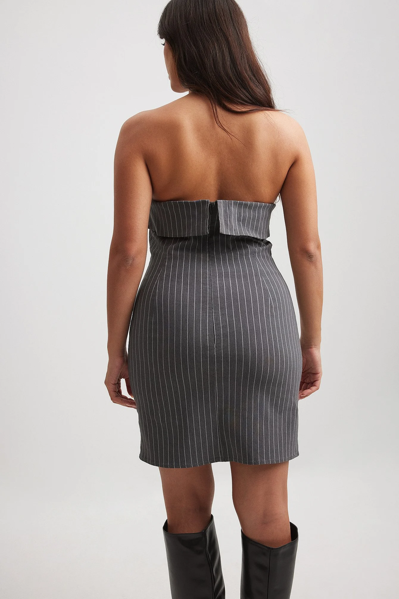 Bandeau-Kleid mit Faltnahtdetail