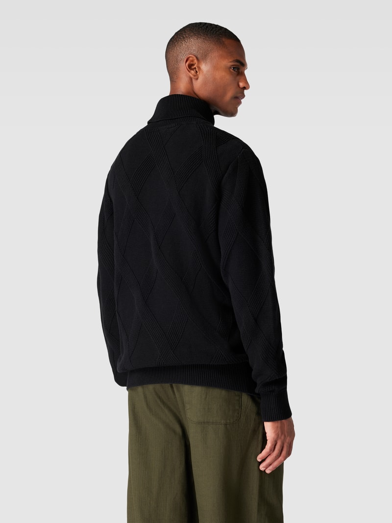 Strickpullover mit Rollkragen in schwarz