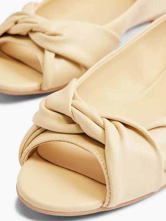 Graceland Ballerina