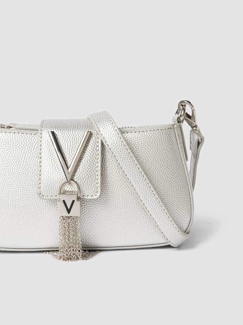 Handtasche mit Label-Details Modell 'DIVINA' in silber