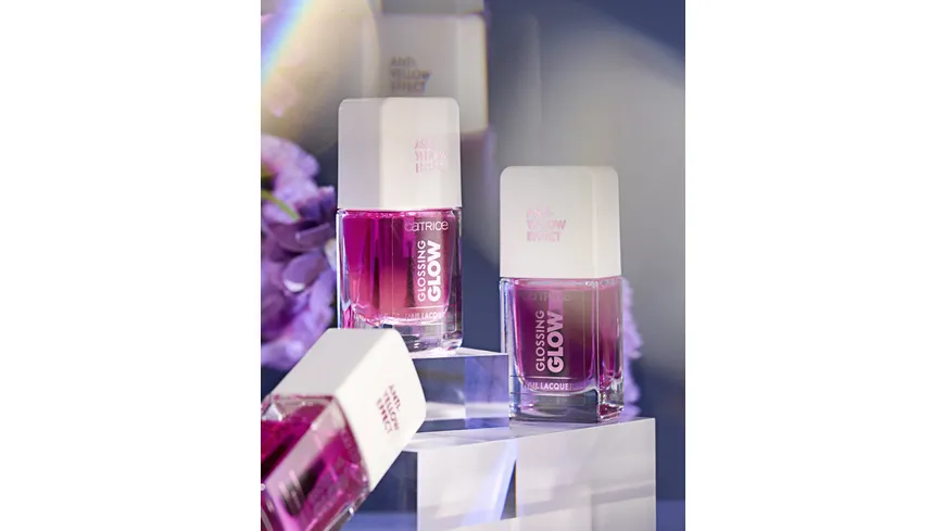 Catrice Glossing Glow Nail Lacquer 10.5 ml 010 - You Glow Girl