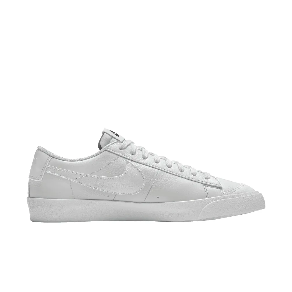 Nike Blazer Low 77 By You personalisierbarer 8503720255 / weiss