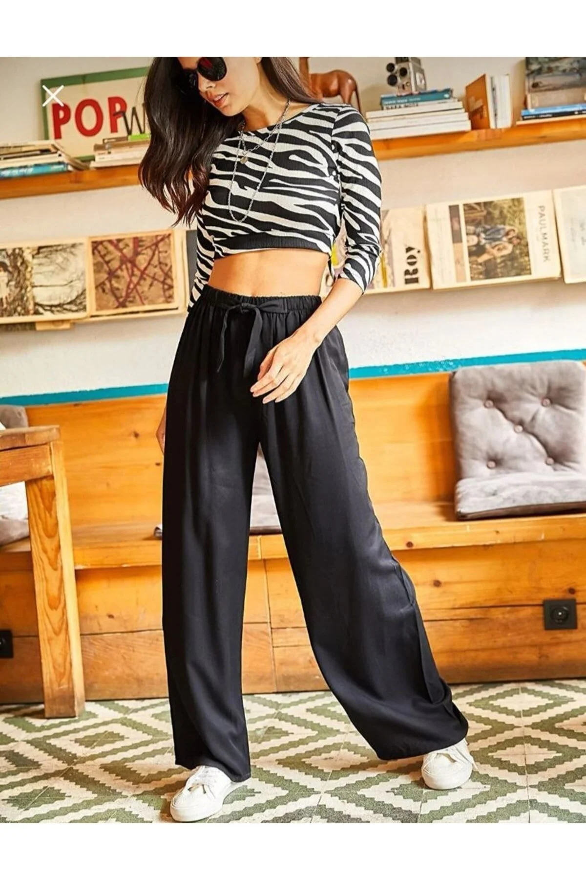 Olalook  Schwarze Palazzo-Hose aus gewebtem Viscon für Damen mit Gürtel PNT-19000169