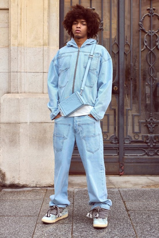 Lockere Jeans mit Acid-Waschung