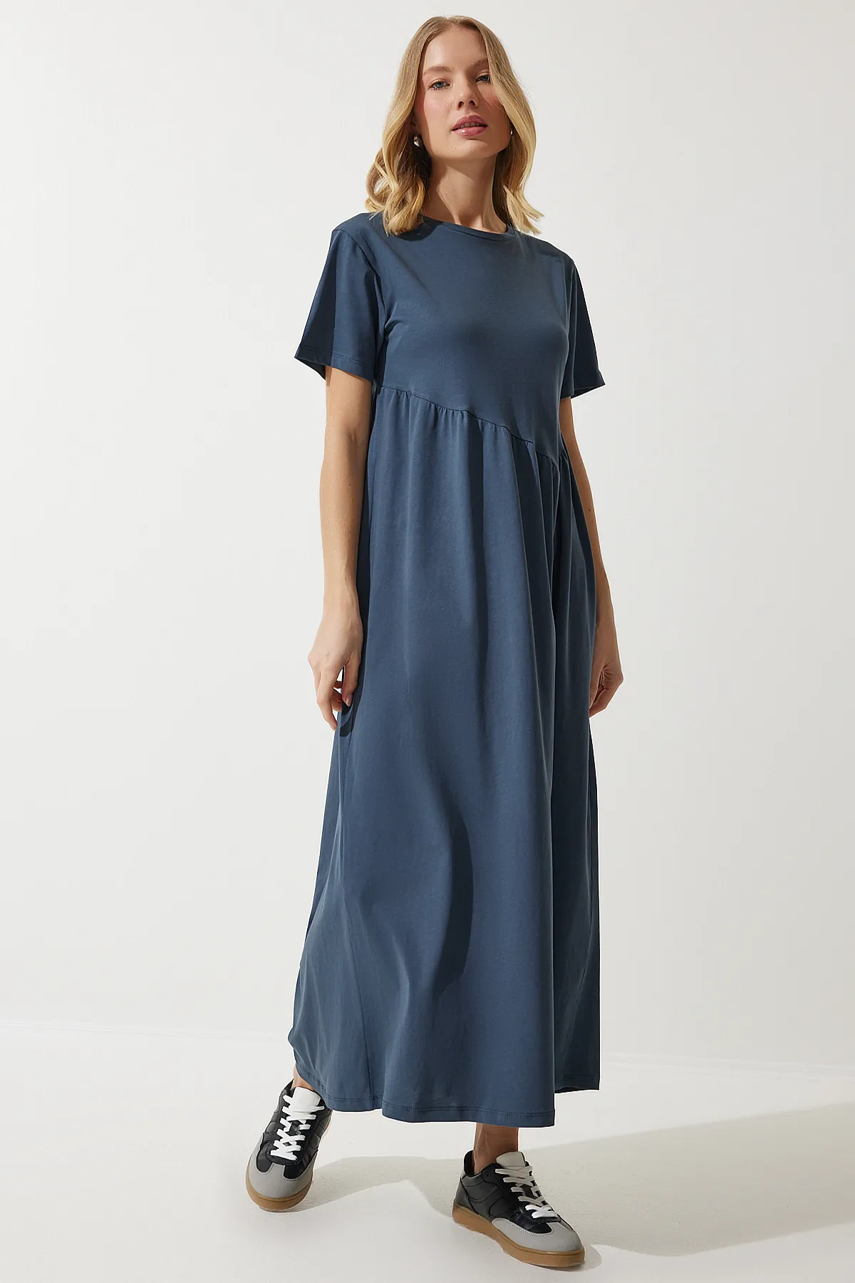 Happiness İstanbul  Geräuchertes, gerafftes, langes Strickkleid für Damen MC00272