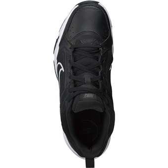 Nike Defy all day Sneaker in schwarz