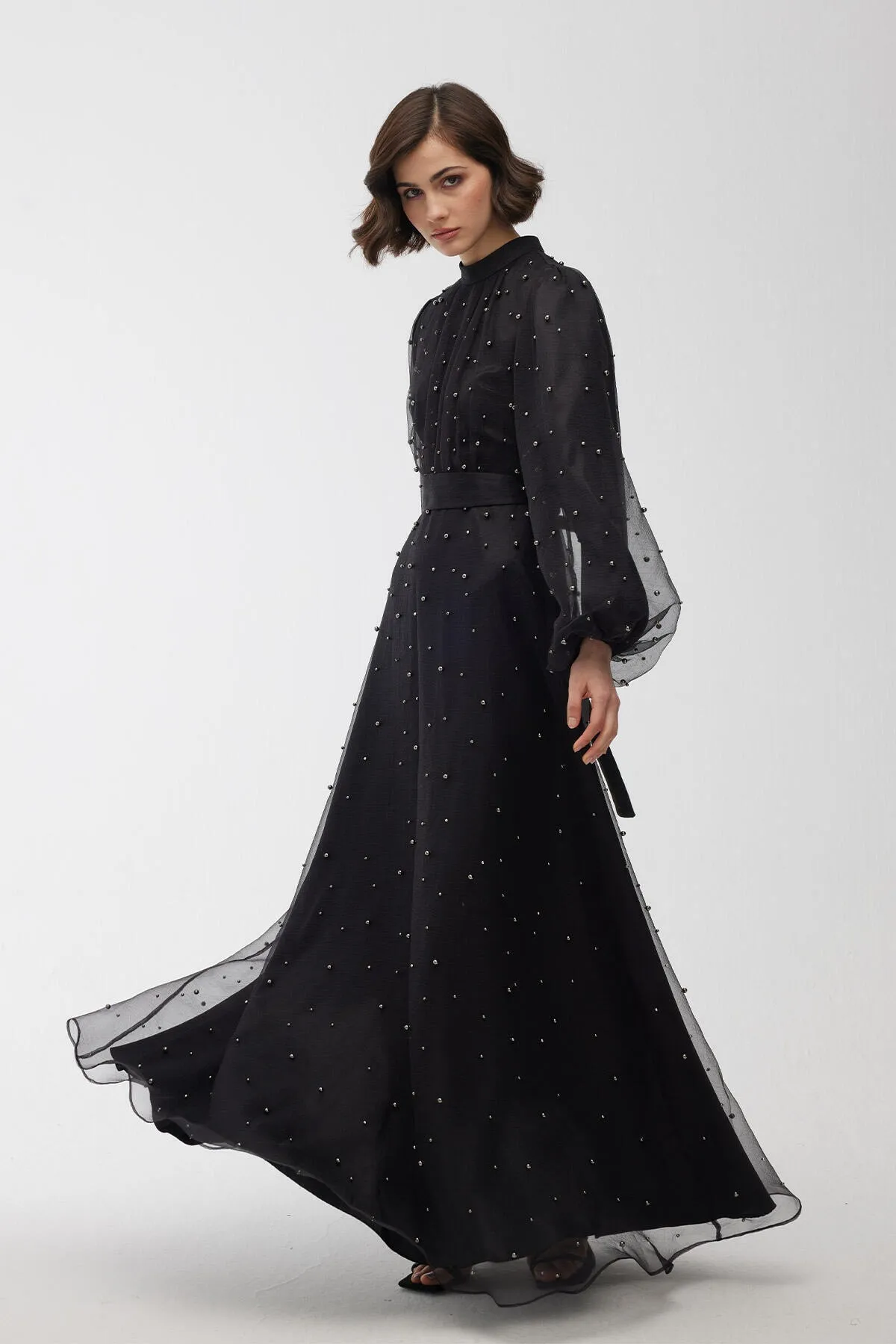Manuka  Abendkleid mit Tüll und Perlendetails in Schwarz