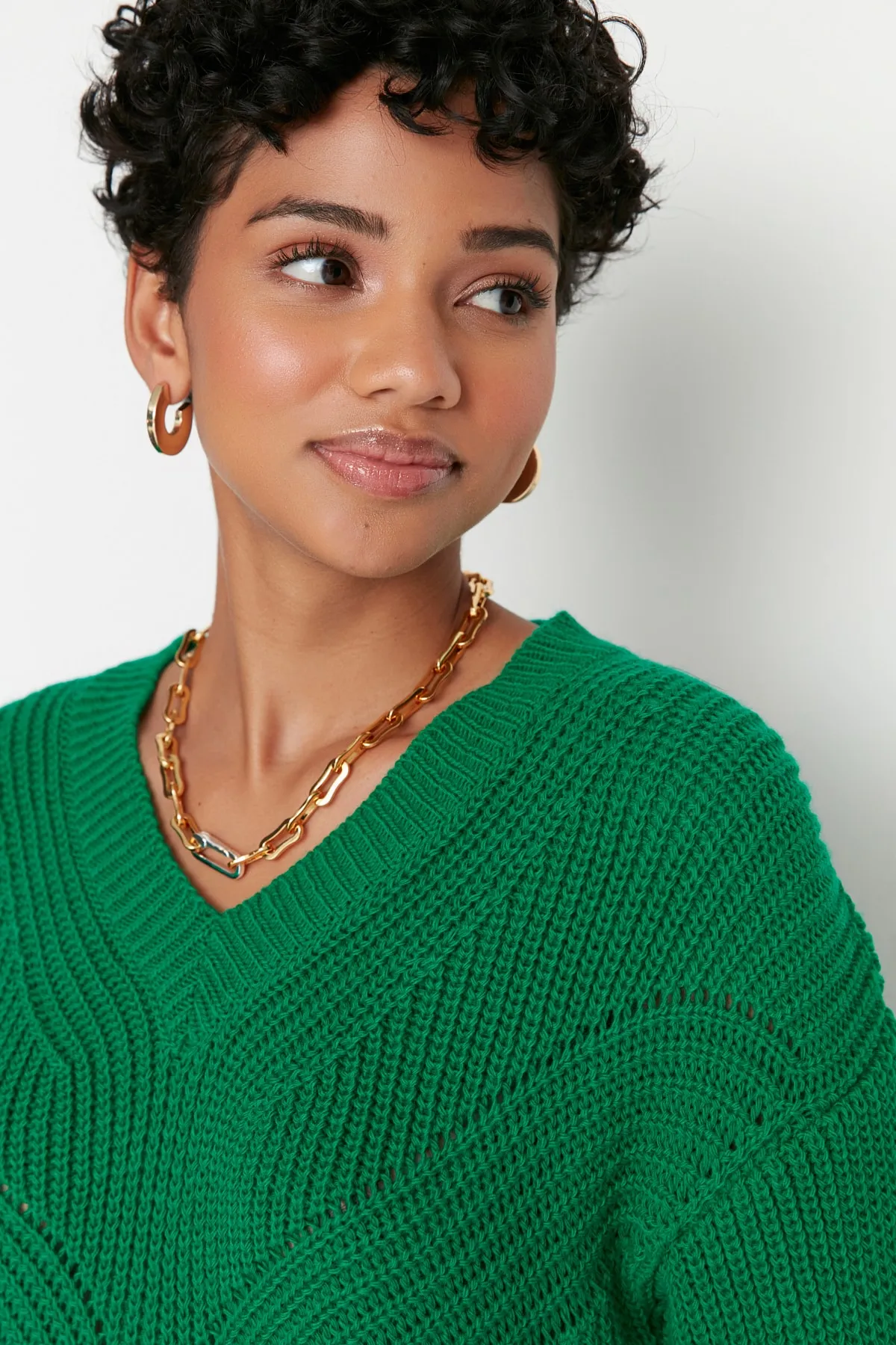 Trendyol Collection  Smaragdgrüner Strickpullover mit Lochmuster TWOAW21KZ0690