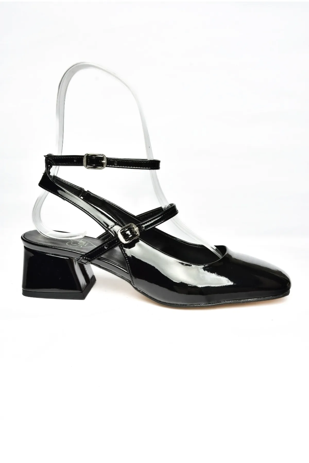 Fox Shoes  P654137008 Schwarze Mary Jane-Lackleder-Damenschuhe mit niedrigem Absatz Maryjane